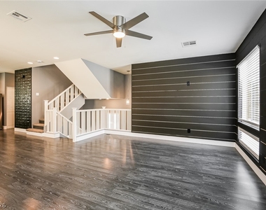 9389 Brigham Avenue - Photo Thumbnail 3