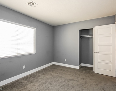 9389 Brigham Avenue - Photo Thumbnail 8