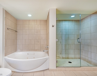200 Sahara Avenue - Photo Thumbnail 9