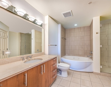 200 Sahara Avenue - Photo Thumbnail 8