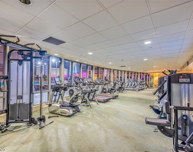 200 Sahara Avenue - Photo Thumbnail 20