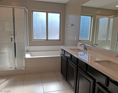 909 Bluebell Brook Street - Photo Thumbnail 11