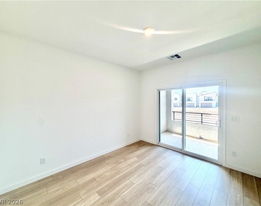 1502 Eva Crossing Place - Photo Thumbnail 33