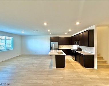 1502 Eva Crossing Place - Photo Thumbnail 14