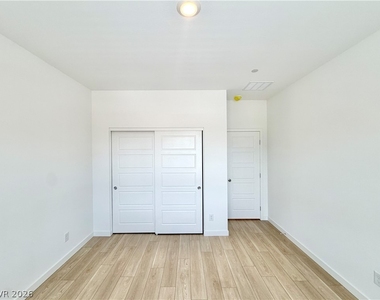 1502 Eva Crossing Place - Photo Thumbnail 28