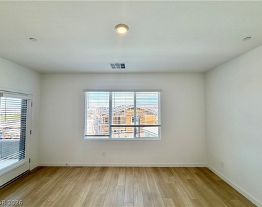 1502 Eva Crossing Place - Photo Thumbnail 21