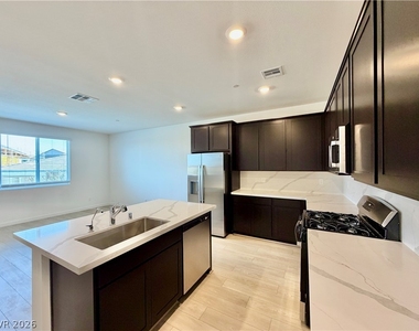 1502 Eva Crossing Place - Photo Thumbnail 13