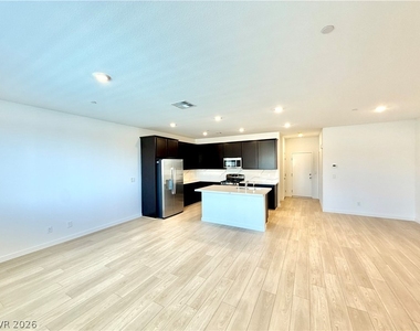 1502 Eva Crossing Place - Photo Thumbnail 6