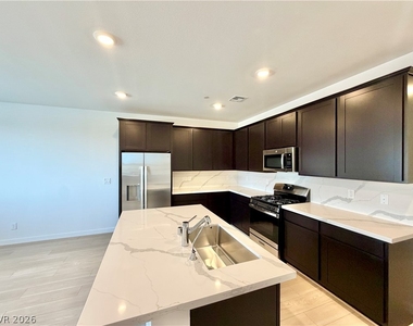 1502 Eva Crossing Place - Photo Thumbnail 4