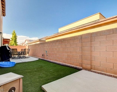 6642 Bristle Falls Street - Photo Thumbnail 20