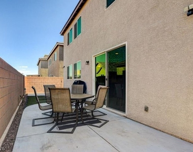 6642 Bristle Falls Street - Photo Thumbnail 21