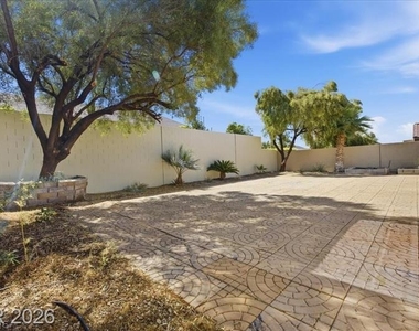 2765 Struan Avenue - Photo Thumbnail 15