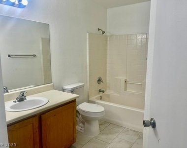 4555 E Sahara Avenue - Photo Thumbnail 8