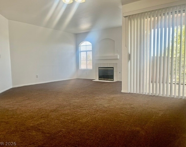 4555 E Sahara Avenue - Photo Thumbnail 2