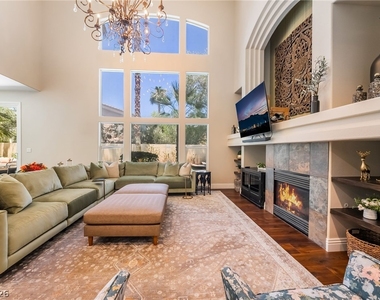 1922 Grey Eagle Street - Photo Thumbnail 15