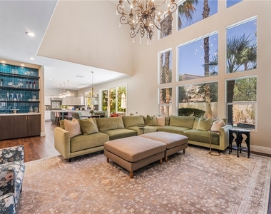 1922 Grey Eagle Street - Photo Thumbnail 14