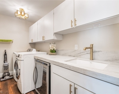 1922 Grey Eagle Street - Photo Thumbnail 29