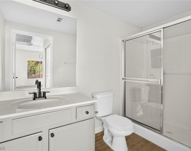 9580 W Reno Avenue - Photo Thumbnail 11