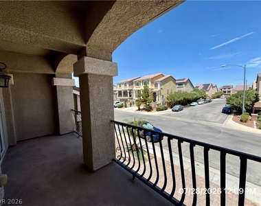 6049 Thistle Meadow Avenue - Photo Thumbnail 9