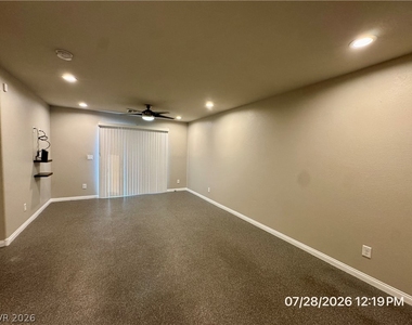 6049 Thistle Meadow Avenue - Photo Thumbnail 38