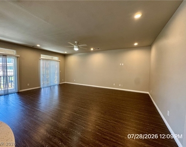 6049 Thistle Meadow Avenue - Photo Thumbnail 6