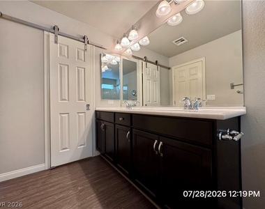 6049 Thistle Meadow Avenue - Photo Thumbnail 36