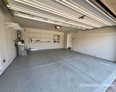 6049 Thistle Meadow Avenue - Photo Thumbnail 44