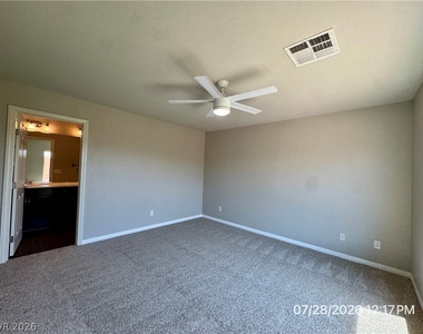 6049 Thistle Meadow Avenue - Photo Thumbnail 27
