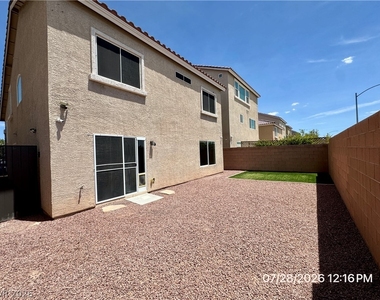 6049 Thistle Meadow Avenue - Photo Thumbnail 23