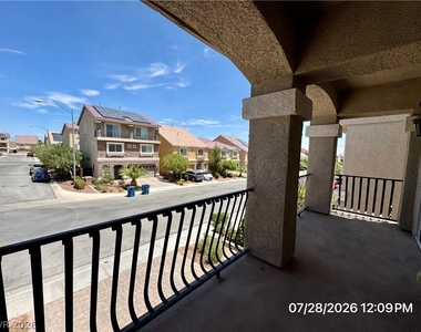 6049 Thistle Meadow Avenue - Photo Thumbnail 8