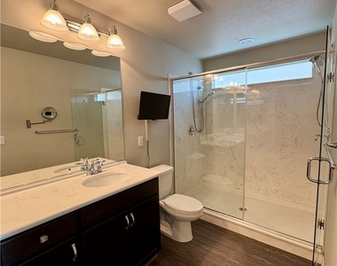 6049 Thistle Meadow Avenue - Photo Thumbnail 34