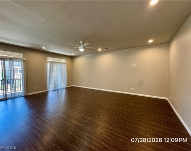6049 Thistle Meadow Avenue - Photo Thumbnail 7