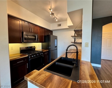 7143 S Durango Drive - Photo Thumbnail 5