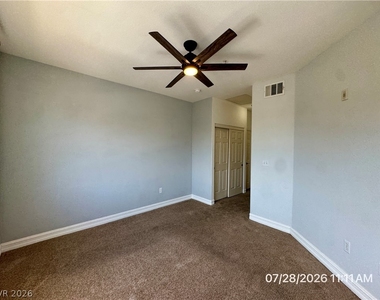 7143 S Durango Drive - Photo Thumbnail 9