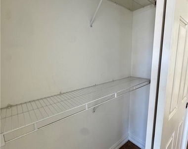 7143 S Durango Drive - Photo Thumbnail 12