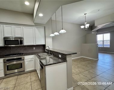 20 E Serene Avenue - Photo Thumbnail 2