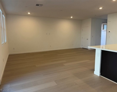 1474 Great Snipe Avenue - Photo Thumbnail 4