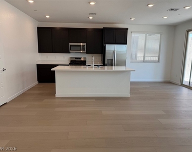 1474 Great Snipe Avenue - Photo Thumbnail 3