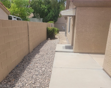 4013 Forest Knoll Lane - Photo Thumbnail 6