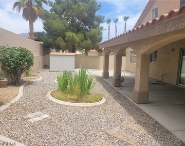 4013 Forest Knoll Lane - Photo Thumbnail 7