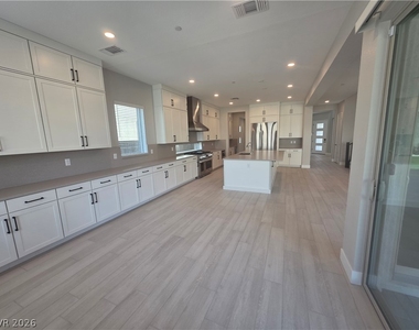 5053 Slatestone Street - Photo Thumbnail 17
