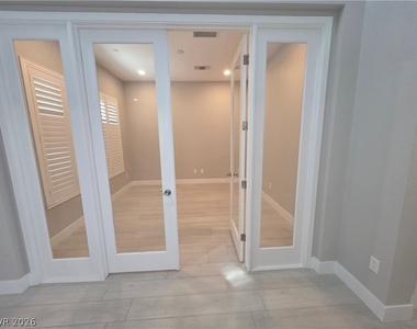 5053 Slatestone Street - Photo Thumbnail 6