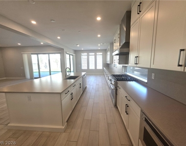 5053 Slatestone Street - Photo Thumbnail 15