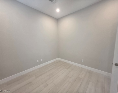 5053 Slatestone Street - Photo Thumbnail 68