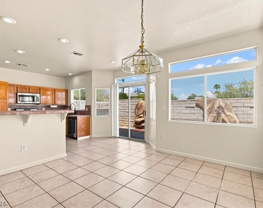 2576 Silver Shadow Drive - Photo Thumbnail 7
