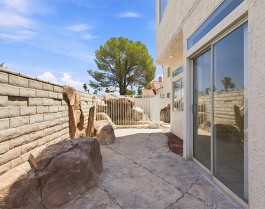 2576 Silver Shadow Drive - Photo Thumbnail 21