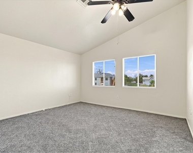 2576 Silver Shadow Drive - Photo Thumbnail 11