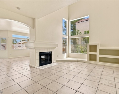 2576 Silver Shadow Drive - Photo Thumbnail 3