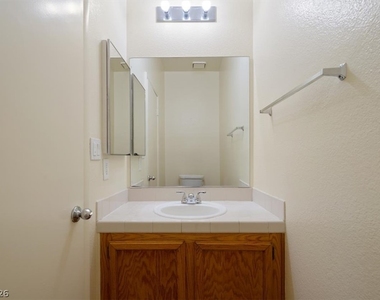 2576 Silver Shadow Drive - Photo Thumbnail 10