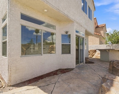 2576 Silver Shadow Drive - Photo Thumbnail 20